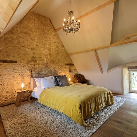 Maison Typique Bretonne Avec Toit De Chaume Camors Экстерьер фото